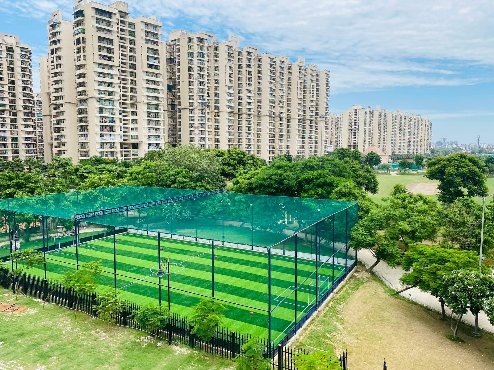 PlayAll Gaurcity 1 photo 2